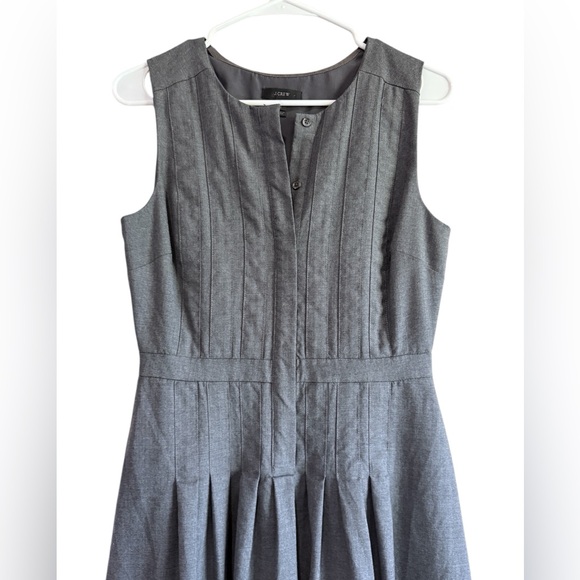 J. Crew 100% Wool Jumper Dress fully lined, hidden button placket, Sz 2, pleated - Picture 4 of 11